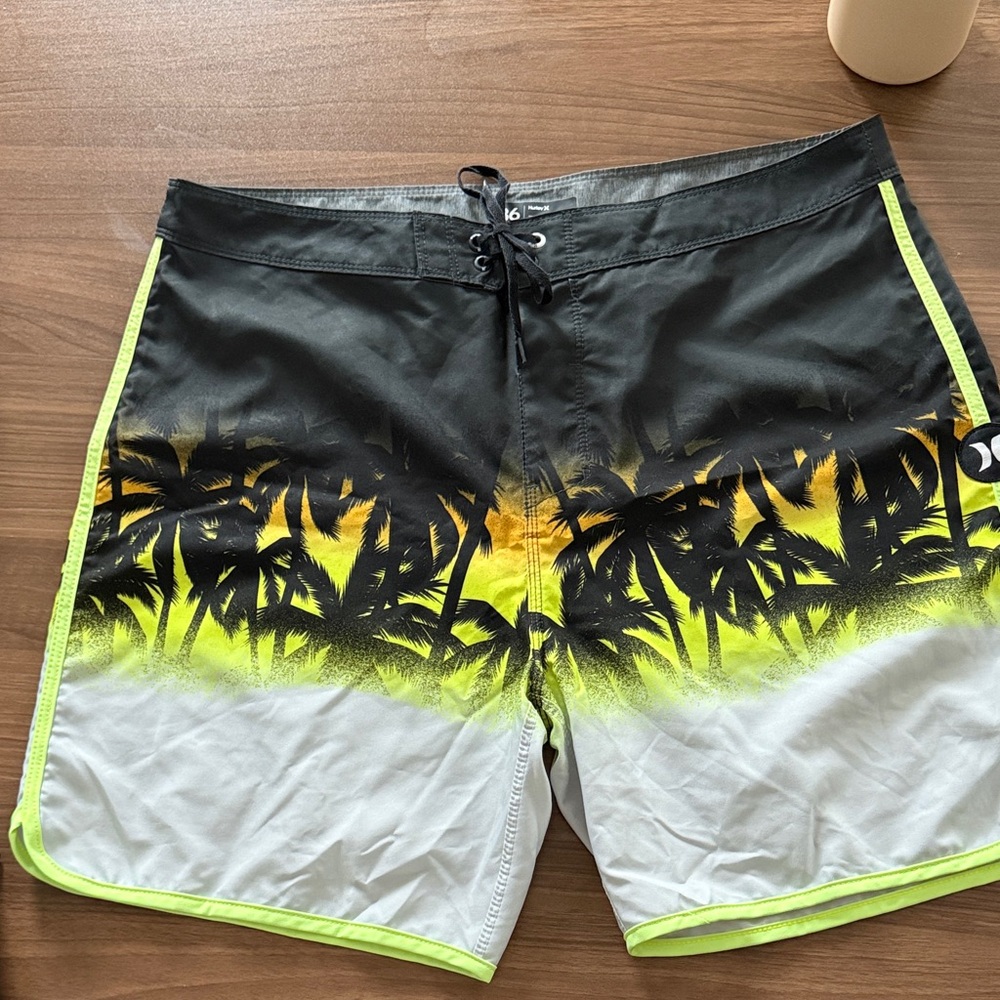 Hurley Men's Palm Print Board Shorts - Black, Yellow, Gray